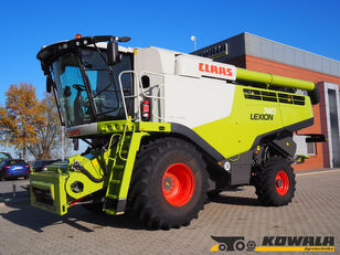 CLAAS Lexion 740 + V770  grain harvester